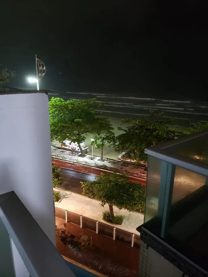 Apartamento Com Vista Para O Mar Na Av Atlantica Em Balneário Camboriú Brasil