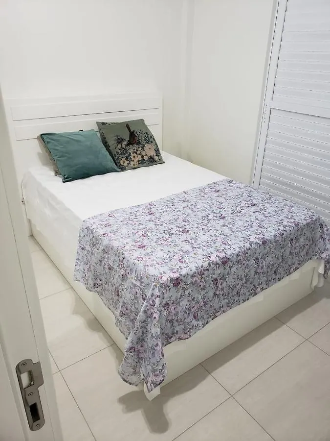 Apartamento Com Vista Para O Mar Na Av Atlantica Em Balneário Camboriú